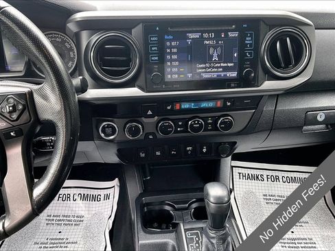 Used 2017 Toyota Tacoma TRD Sport w/ Premium & Technology Package AWD/4WD image 6