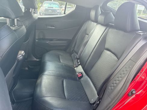 Used 2022 Toyota C-HR Limited FWD image 22
