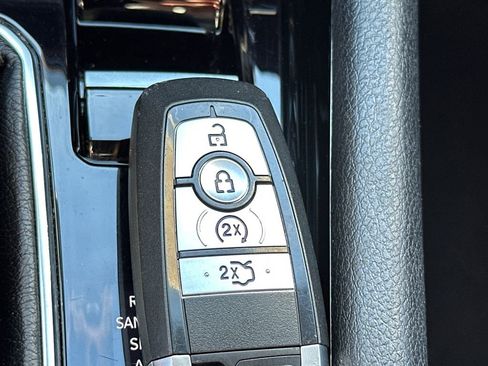 Used 2024 Jeep Compass Trailhawk image 33