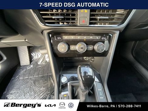 Used 2024 Volkswagen Taos SE w/ Black Wheel Plus Package AWD/4WD image 12