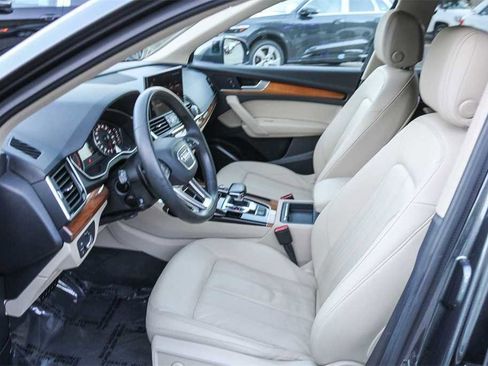 Used 2022 Audi Q5 2.0T Premium w/ Convenience Package image 18