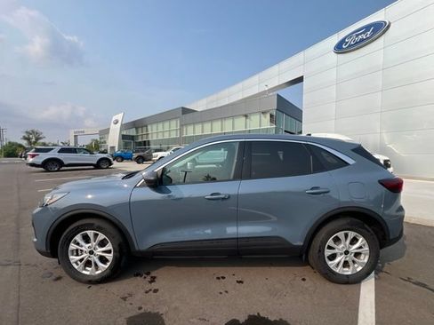 Used 2024 Ford Escape Active AWD/4WD image 8