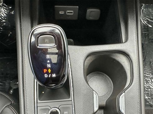 Certified 2022 Cadillac XT4 Sport w/ Enhanced Visibility Package image 25