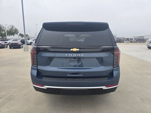 Used 2025 Chevrolet Tahoe LS image 4