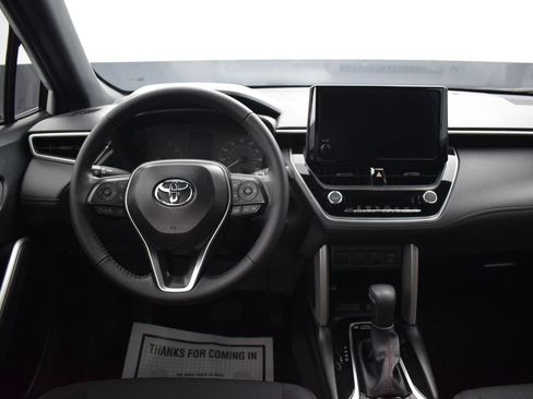 Used 2025 Toyota Corolla Cross AWD Hybrid image 14