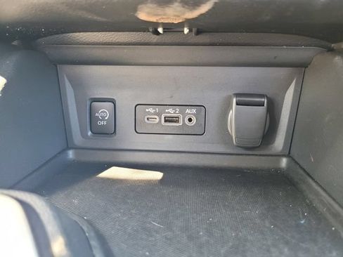 Certified 2025 Nissan Sentra SV w/ All-Weather Package FWD image 25