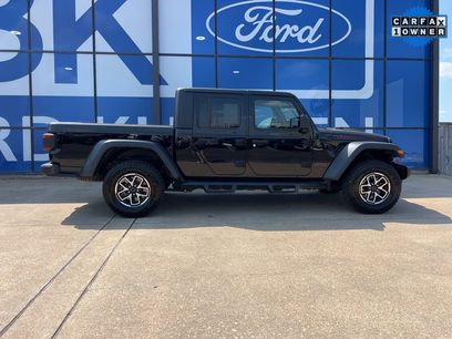 Used 2024 Jeep Gladiator Rubicon w/ Convenience Group