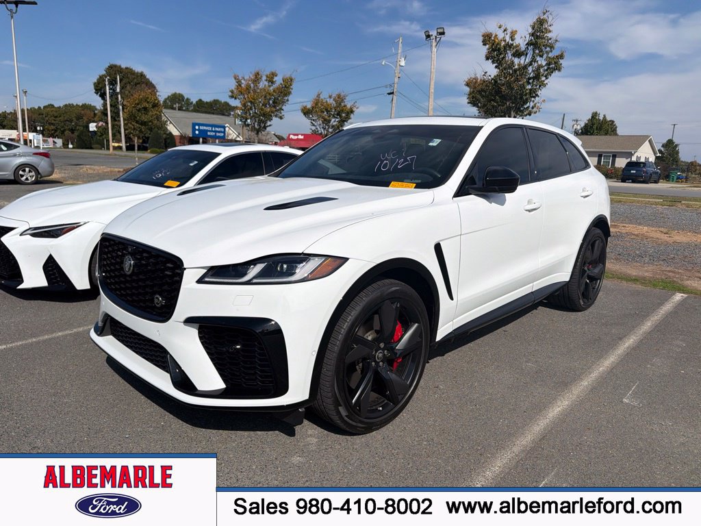 Used 2025 Jaguar F-PACE SVR AWD/4WD image 1
