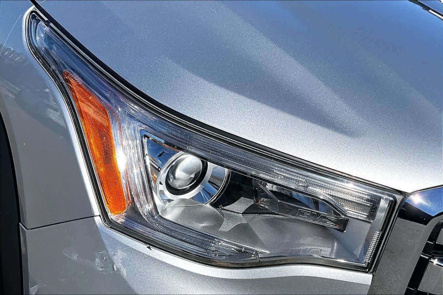 Used 2019 GMC Acadia SLT AWD/4WD image 25