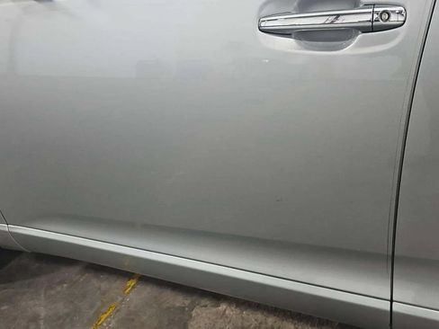 Used 2015 Toyota Venza XLE FWD image 23