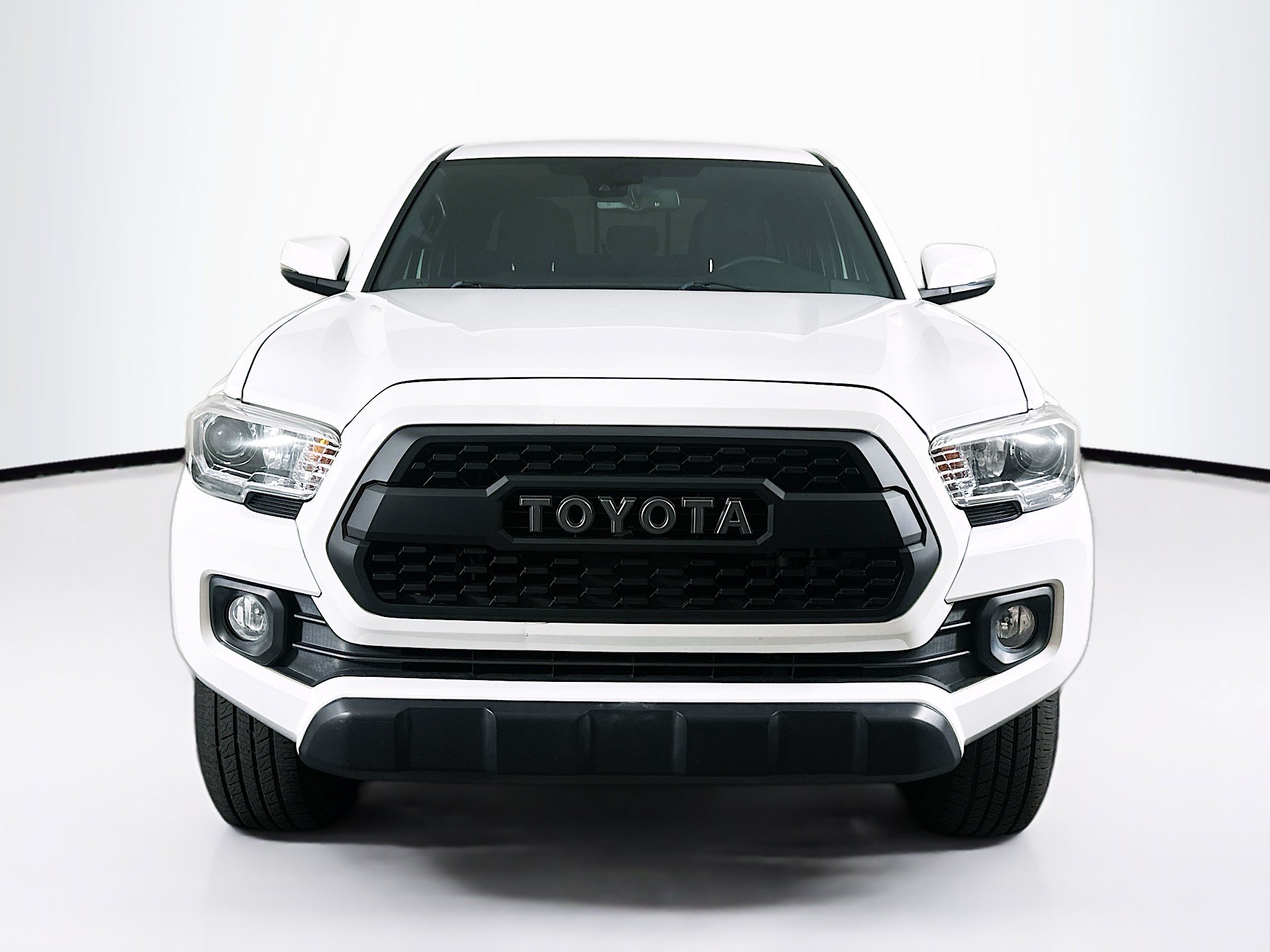 Used 2021 Toyota Tacoma TRD Off-Road w/ Technology Package AWD/4WD image 2