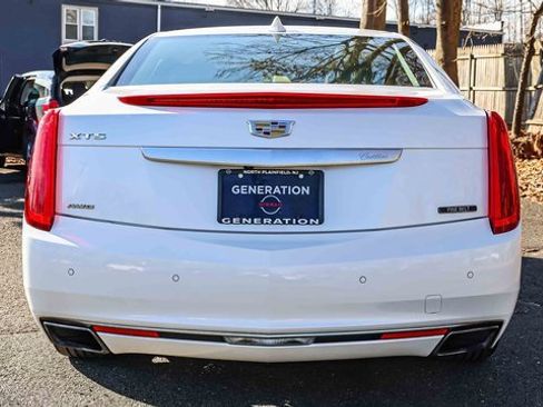 Used 2017 Cadillac XTS Luxury image 5