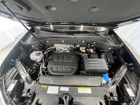 New 2026 Volkswagen Atlas Cross Sport SE image 28