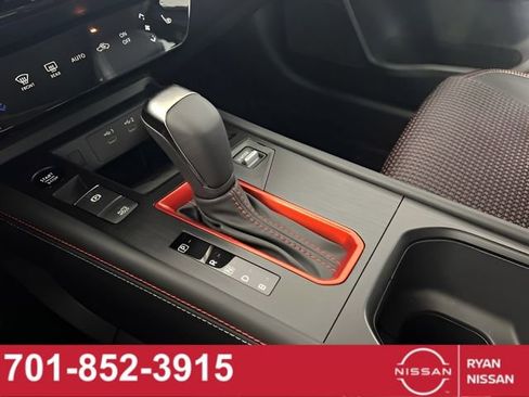 New 2025 Nissan Kicks SR w/ SR Premium Package image 23