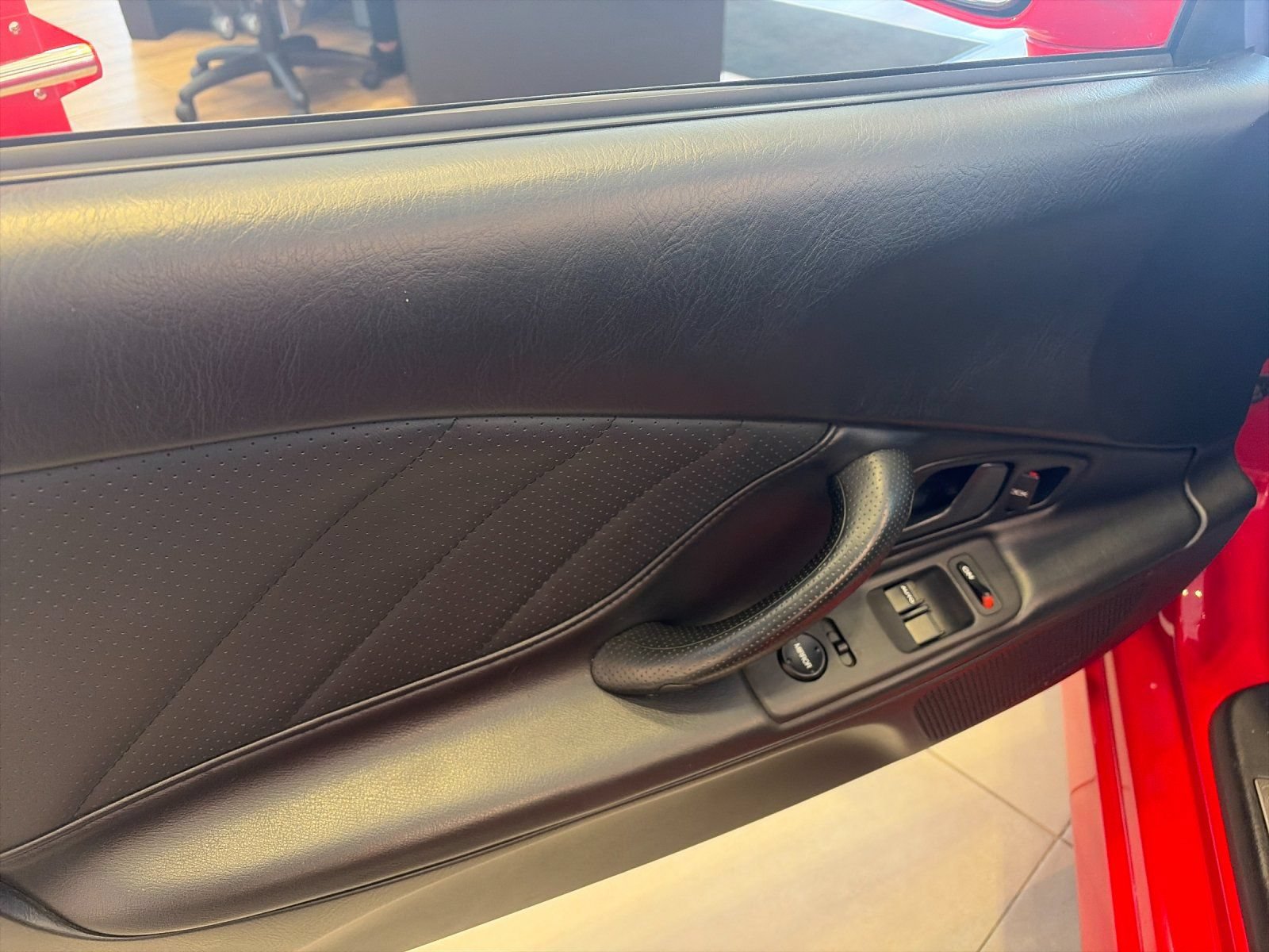 Used 2000 Honda S2000 image 12