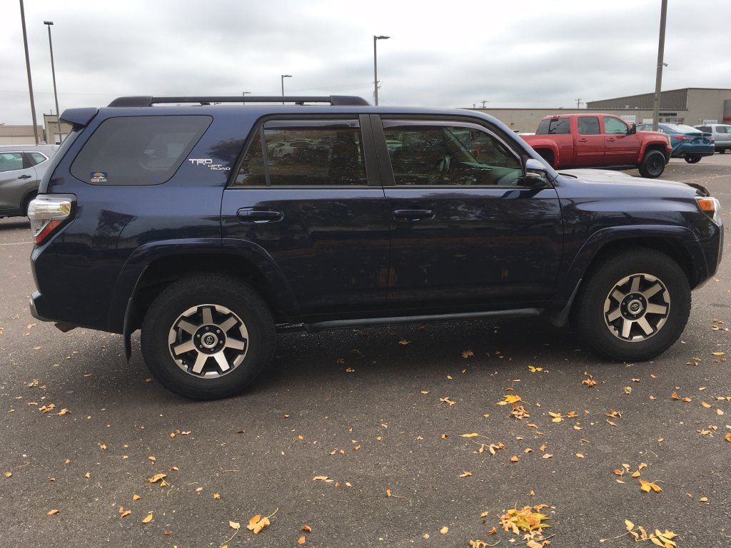 Used 2019 Toyota 4Runner TRD Off-Road Premium AWD/4WD image 7