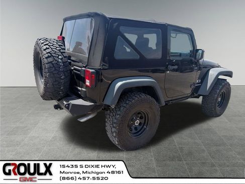 Used 2008 Jeep Wrangler X AWD/4WD image 6
