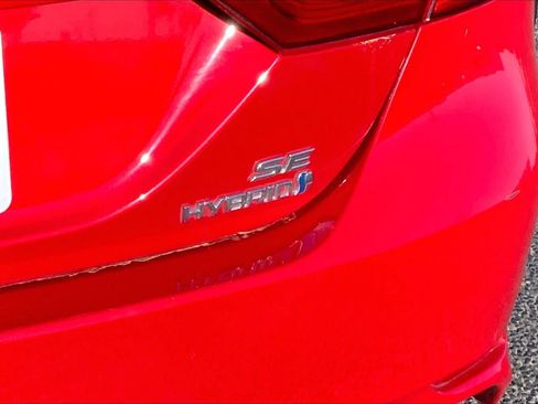 Used 2021 Toyota Camry SE FWD image 10