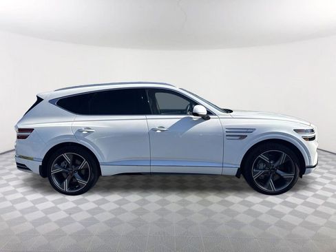 Used 2025 Genesis GV80 3.5T Prestige image 4