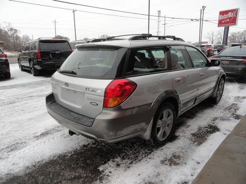 Used 2006 Subaru Outback 3.0R L.L. Bean image 5