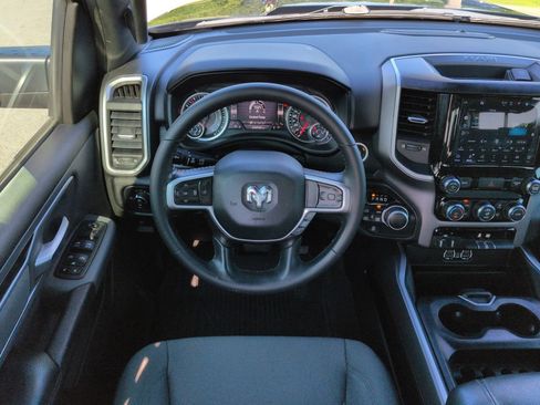 Used 2022 RAM 1500 Big Horn AWD/4WD image 15