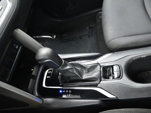 Used 2024 Toyota Corolla Cross LE image 20