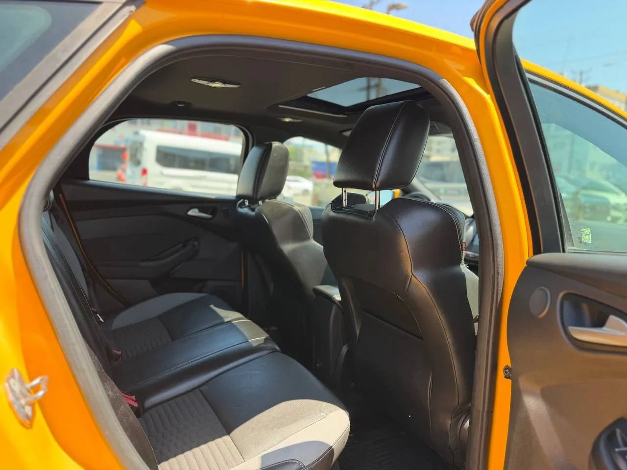 Used 2013 Ford Focus ST FWD image 36