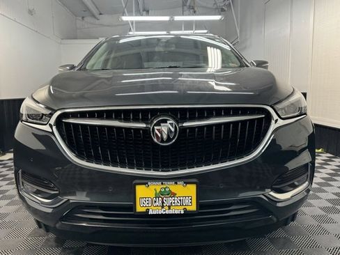 Used 2019 Buick Enclave Premium image 2
