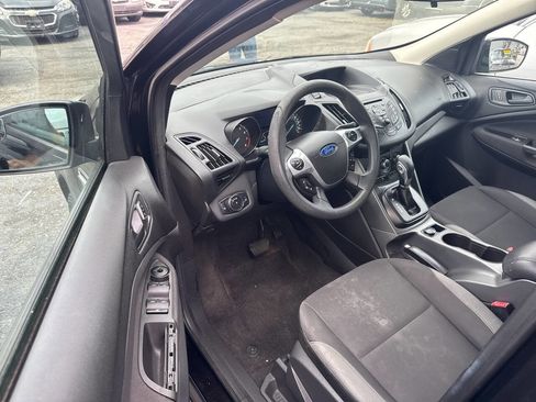 Used 2013 Ford Escape S image 5