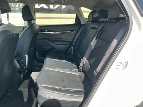 Used 2023 Kia Seltos SX w/ SX Sunroof Package AWD/4WD image 9