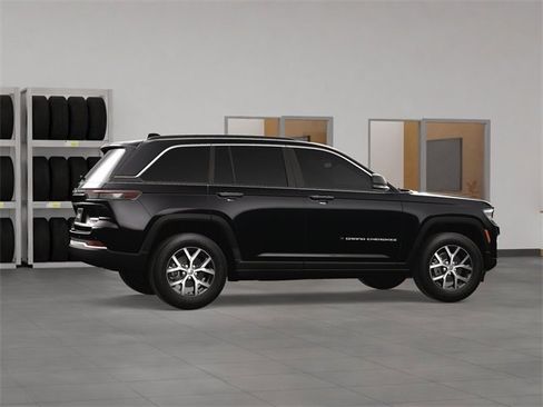 New 2024 Jeep Grand Cherokee Limited image 6