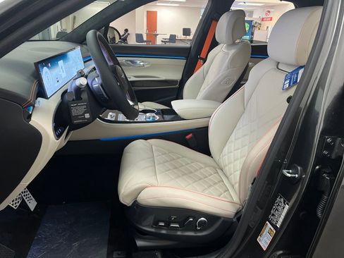 New 2026 Genesis GV70 3.5T Sport Prestige AWD/4WD image 9