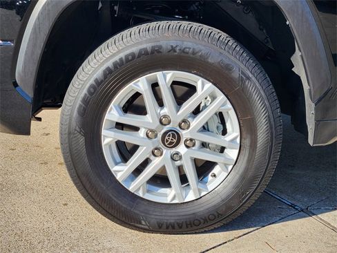 Used 2024 Toyota Tundra SR5 image 8