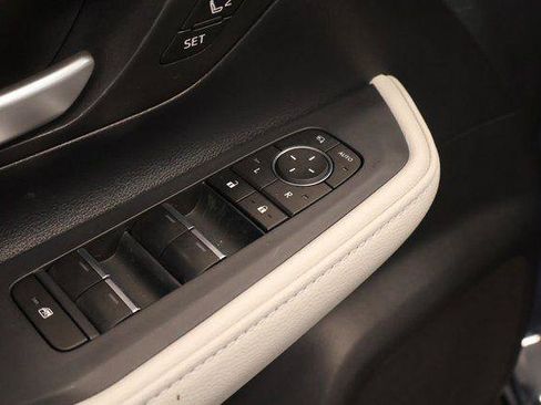 Certified 2024 Toyota Grand Highlander AWD image 11