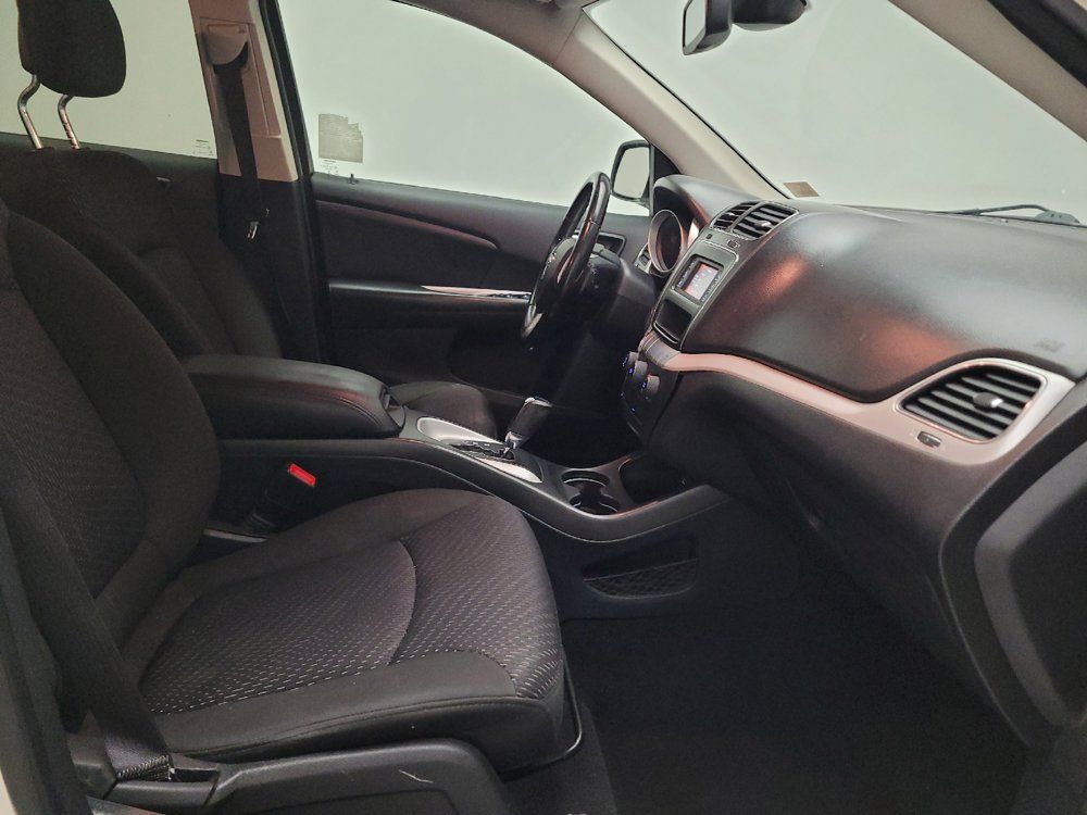 Used 2019 Dodge Journey SE w/ Connectivity Group FWD image 21