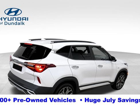 Used 2022 Kia Seltos SX w/ Sunroof Package AWD/4WD image 5