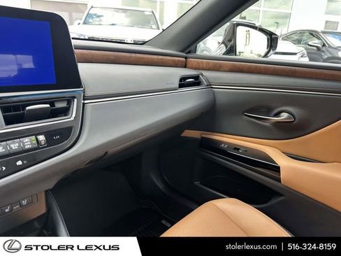 Used 2023 Lexus ES 350 w/ Premium Package FWD image 31