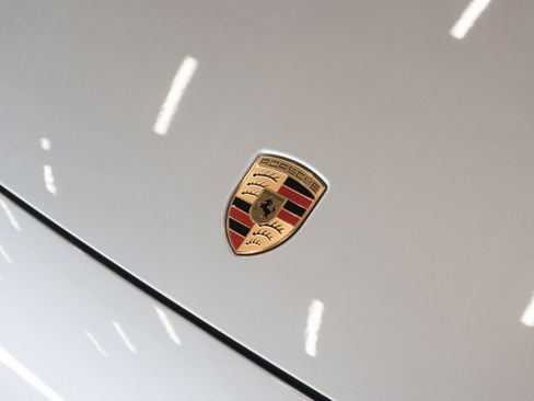 Used 2026 Porsche Cayenne Electric AWD/4WD image 30