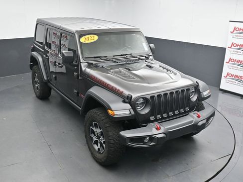 Used 2022 Jeep Wrangler Unlimited Rubicon w/ LED Lighting Group AWD/4WD image 25