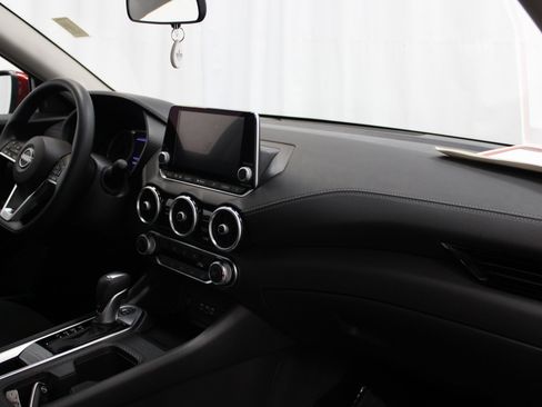 Used 2025 Nissan Sentra SV image 23