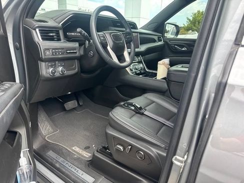 Used 2023 GMC Yukon Denali AWD/4WD image 5