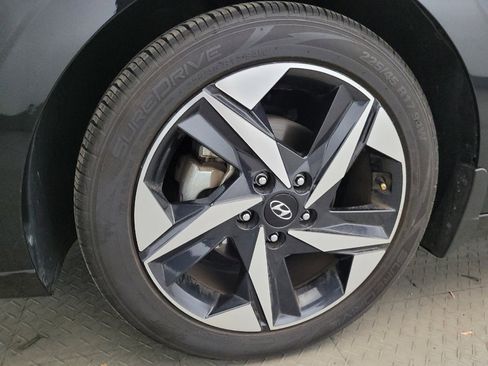 Used 2023 Hyundai Elantra SEL w/ Convenience Package image 31