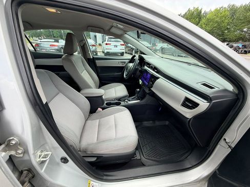 Used 2015 Toyota Corolla LE FWD image 15