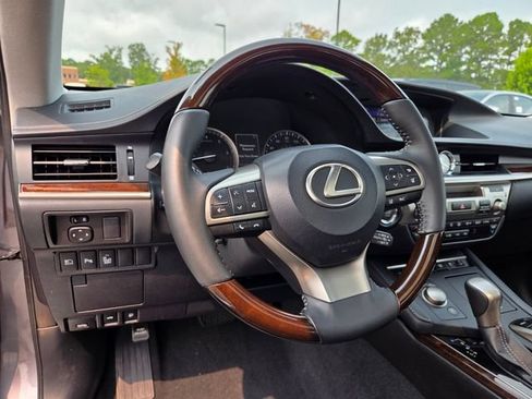 Used 2017 Lexus ES 350 FWD image 10