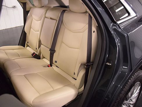 Used 2021 Cadillac XT5 Premium Luxury FWD image 36