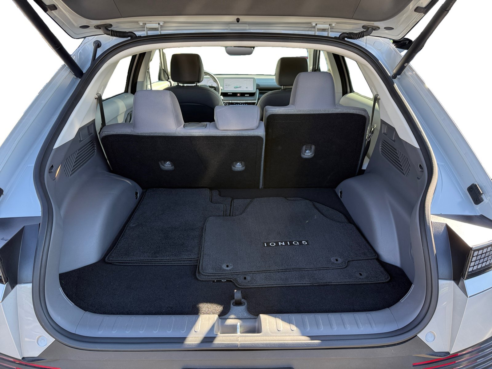 Certified 2024 Hyundai Ioniq 5 SEL RWD image 17