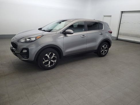 Used 2020 Kia Sportage LX AWD/4WD image 2