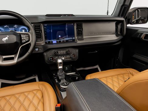 Used 2025 Ford Bronco Big Bend AWD/4WD image 37