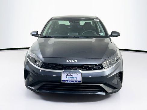 Used 2022 Kia Forte LXS image 2