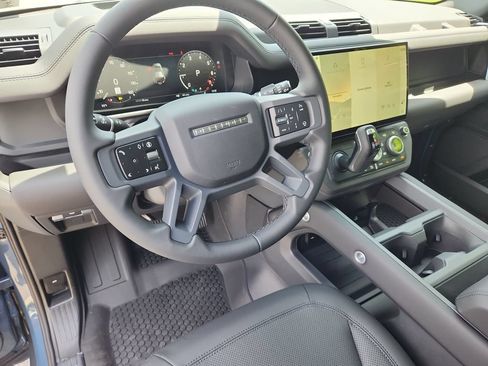 New 2026 Land Rover Defender 110 X-Dynamic SE AWD/4WD image 14